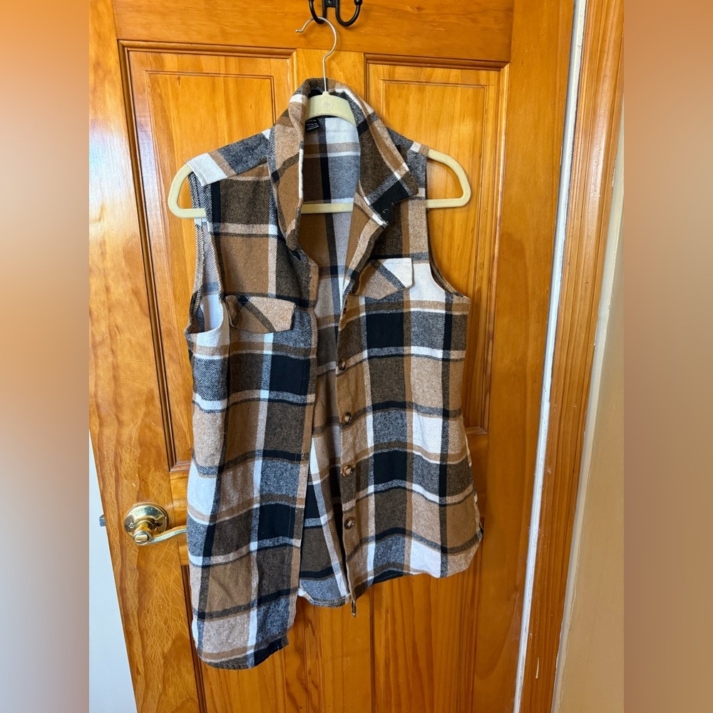 Shein Plaid Button down Vest Size Large